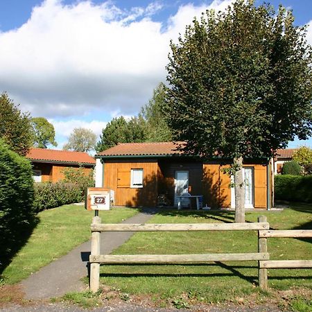 Gite Avec Cheminee, Terrasse Et Wifi - Animaux Acceptes - Fr-1-496-163 Usson-en-Forez Exterior photo